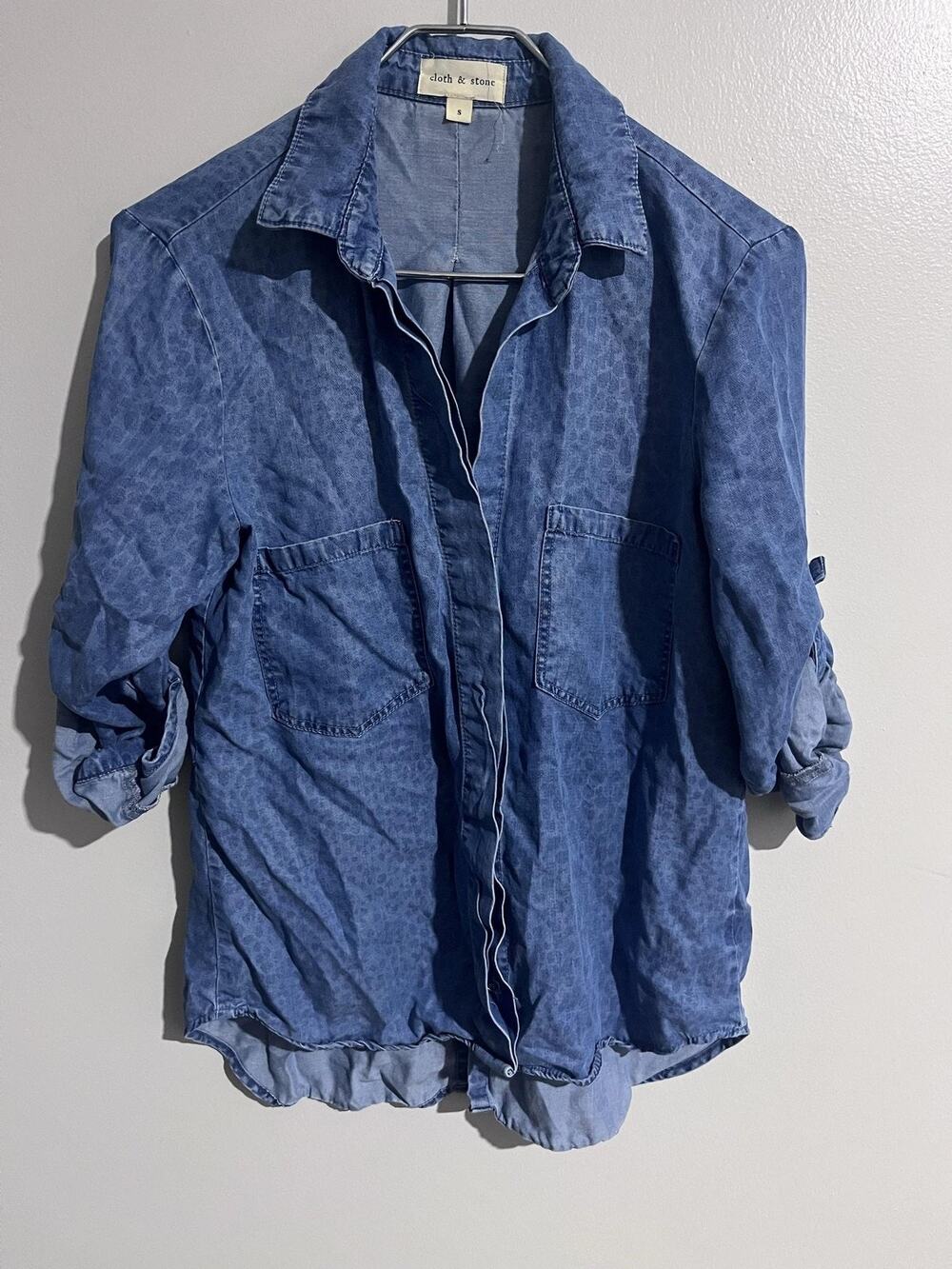 Cloth & Stone Button-Up Womens S Blue Tunic Lyocell Denim Animal Print Casual